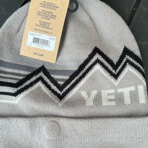 YETI Mountain Pattern Knit Hat
